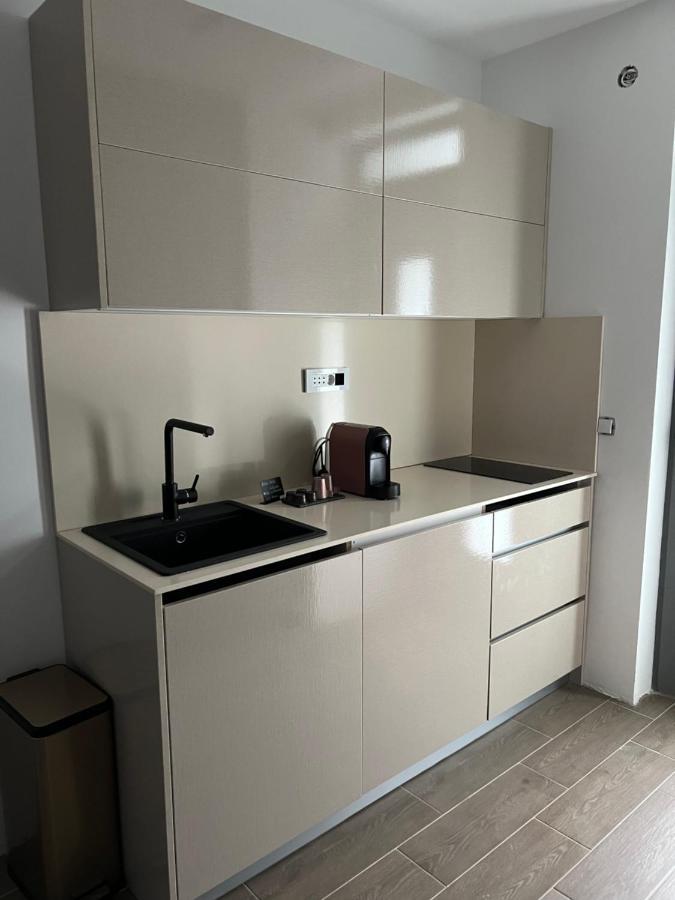Madamik Apartments บิเยลา ภายนอก รูปภาพ