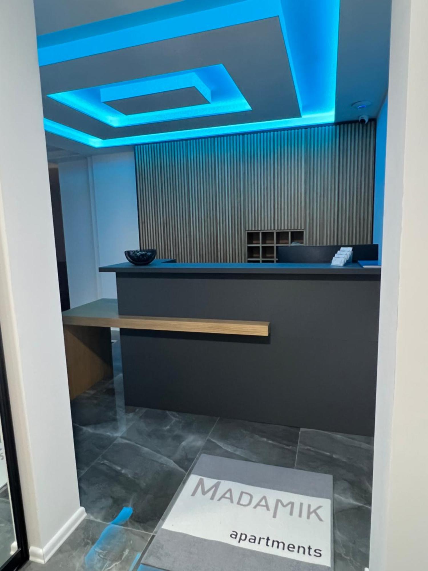 Madamik Apartments บิเยลา ภายนอก รูปภาพ
